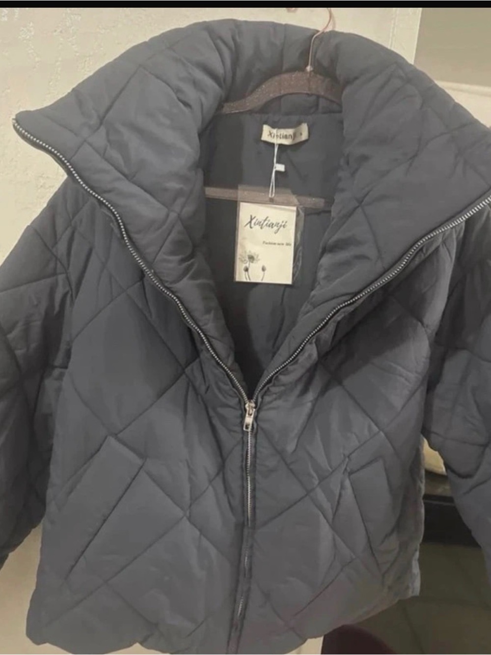 Quilted Puffer Jacket in Charcoal Gray